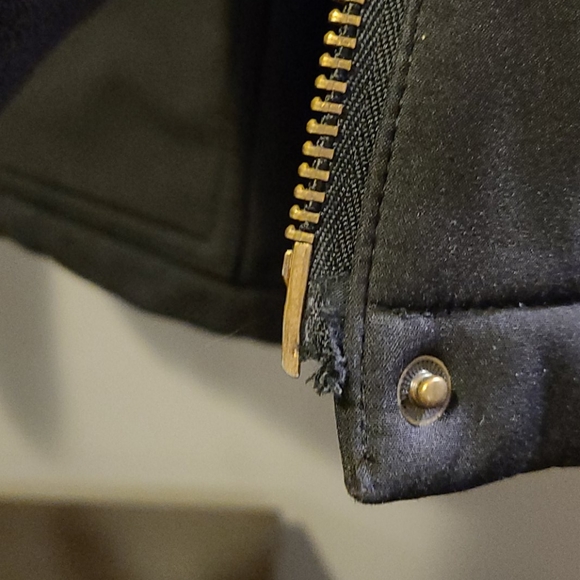 ROOTS Hooded Black Rain Jacket - Picture 8 of 8